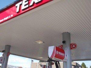 Rebranded Texaco canopy complete with new underlining